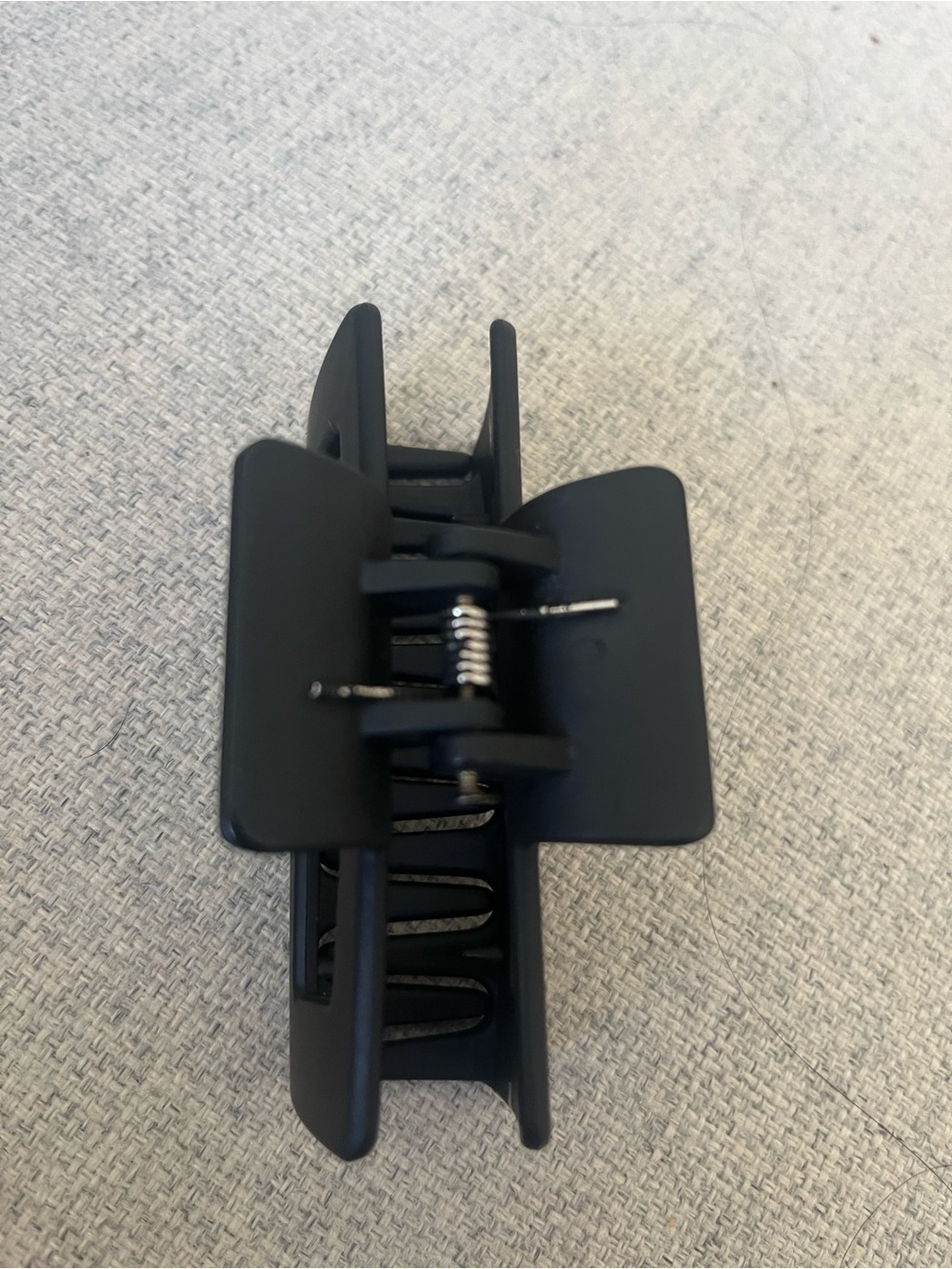 Black Hair Claw Clip Like New